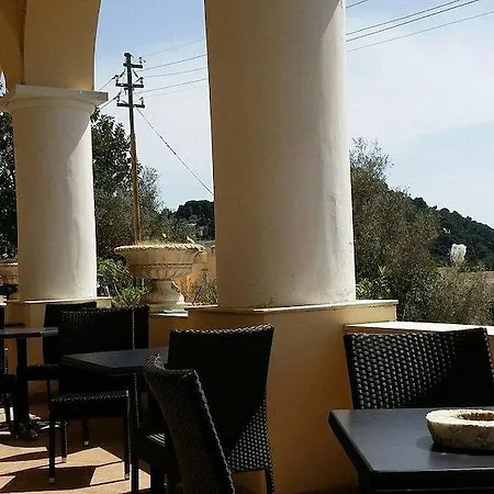 Esperia كابري
